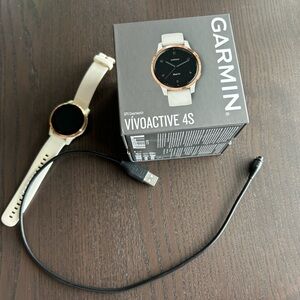 Garmin VIVOACTIVE 4s